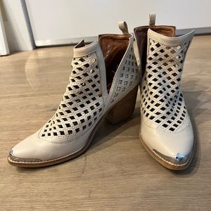 Jeffrey Campbell Boots
